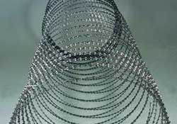 Pakistan, Afganistan sınırına çit örüyor