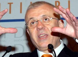 Özkök: HSYK Düzenlemesi Svil Darbedir