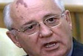 Baba Bush'tan Gorbaçov'a madalya