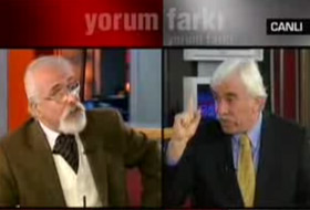 Neredeyse Birbirlerine Gireceklerdi (VİDEO)