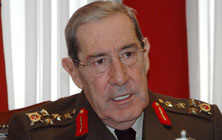 Büyükanıt da irtica tehdidinin devam ettiğini söyledi