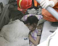 80 saat sonra canlı olarak kurtarıldı