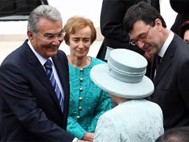 Baykal'ın eşi ortaya çıktı / FOTO