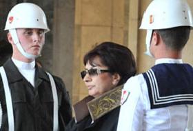 Anma töreninde siyasi mesajlar