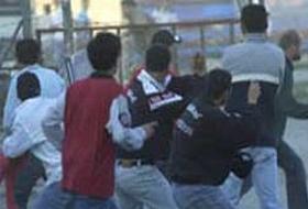 Karşıt Görüşlü Öğrenciler Çatıştı