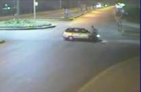 Oto, motosikleti ciddiye almayınca(Video)