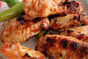 Tavuk kanadı da haddini aştı