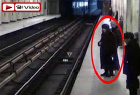 Korkunç İntihar Anı (Video)