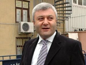 Partisini Tuncay Özkan'a bırakıyor