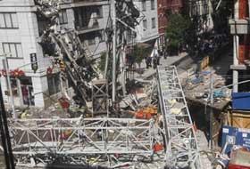 New York'ta vinç faciası (VİDEO)