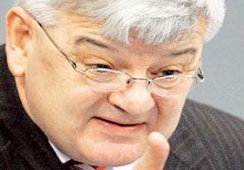 Fischer:Bir ay içinde İran vurulacak