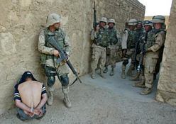 Amerika zulmünü örtmeye çalışıyor