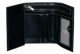 Cüzdanı boş çıkınca araçtan attılar