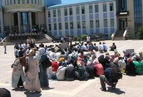 Van 100. Yıl Üniversitesinde Başörtüsü Direnişi