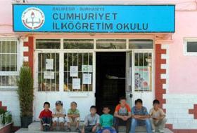 Küçücük çocuklara bodrum hapsi!