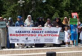 Başörtüsü İntifadası Engellenemez! (FOTO)