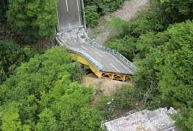 Deprem Japonya'yı bu hale getirdi (FOTO)