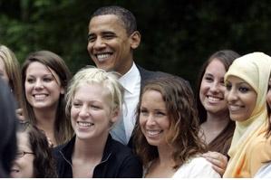 Obama başörtü kadınlardan özür diledi