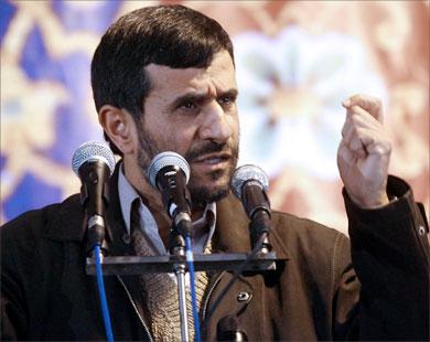 Ahmedinejad'dan Sert Çıkış