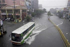 Filipinler'deki tayfunda ölü sayısı 229'a yükseldi