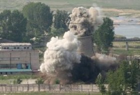 Bush'tan parayı aldı nükleer bacayı yıktı