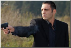 Kendisini "Memati" zanneden eşini boşuyor