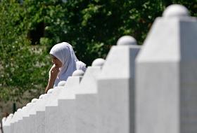 Dünya, Srebrenitsa için ağlıyor
