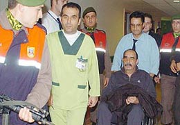 Veli Küçük'ün Eşi Ve Kızı Refakatçi Oldu