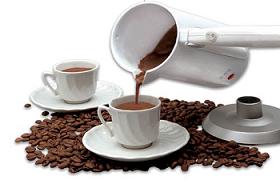 Plastik kahve pişiricileri çöpe atın