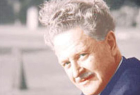 Oğlundan Nazım Hikmet'e Şok!