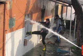 İki minik beden alevlerde kül oldu