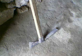 Derecik Tabur'unda toplu mezar kazısı