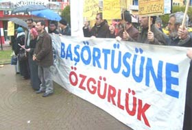 Kocaeli'de 201. Başörtüsü Eylemi (FOTO)