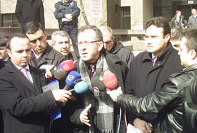 İsmail Hakkı KARADAYI'ya suç duyurusu