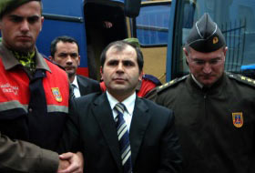 "Yeni Şafak Gazetesi al görürsün