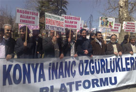 Konya'da 81. Başörtüsü Eylemi (FOTO)