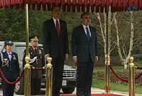 Obama'nın Ödünün Patladığı An (VİDEO)