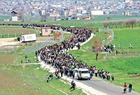 Polis kurşunuyla öldüler