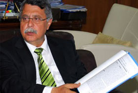 "Rumlar Dinsiz Olsa Mesele Çözülür"