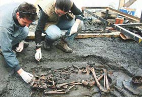 İran'da 8 Bin Yıllık Mezar Bulundu