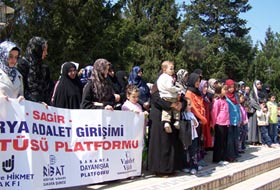 Sakarya'da 187. başörtüsü eylemi (FOTO)