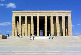 Lise Öğrencilerine Zorla Eylem