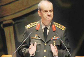 RESMİ İDEOLOJİYE ENTELEKTÜEL KILIF