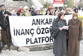 Ankara'da Büyük Başörtüsü Eylemi