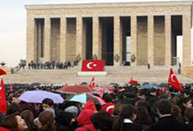 Anıtkabir Türbe mi tapınak mı?