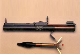 3 Dolu Lav Silahı, 5 Bomba