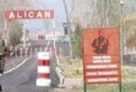 Ermeni Asker, Azeri Bir Çocuğu Vurdu