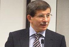 Davutoğlu Meclis'te Yemin Etti