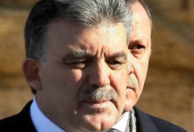 "AK Parti sivil bir anayasa yapmayacak"