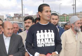 Yaşar Alptekin"in babası vefat etti